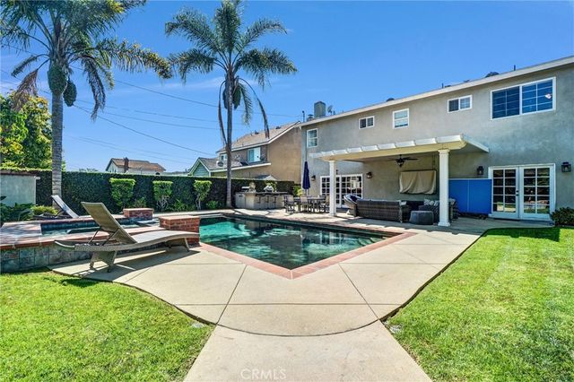 11872 Reagan, Los Alamitos, CA 90720