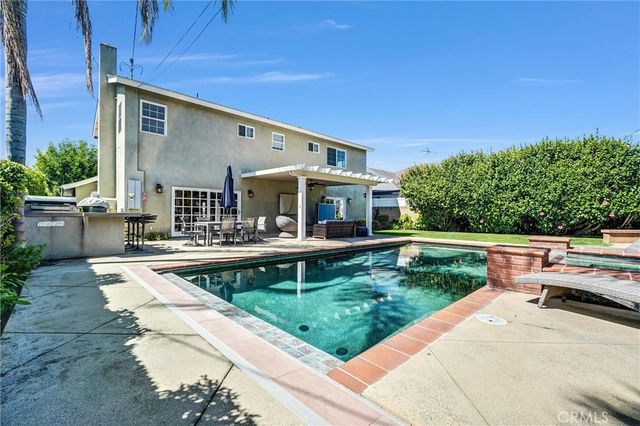 11872 Reagan, Los Alamitos, CA 90720