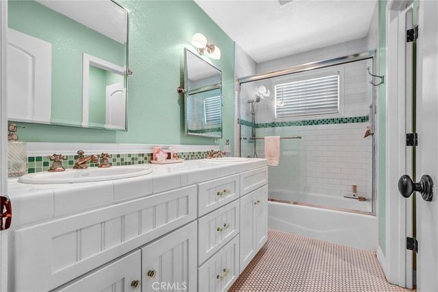 11872 Reagan, Los Alamitos, CA 90720