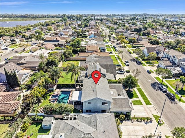 11872 Reagan, Los Alamitos, CA 90720