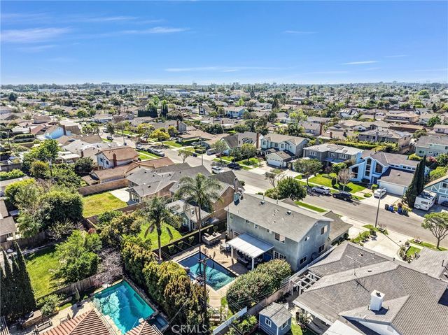 11872 Reagan, Los Alamitos, CA 90720