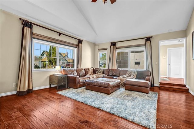 11872 Reagan, Los Alamitos, CA 90720