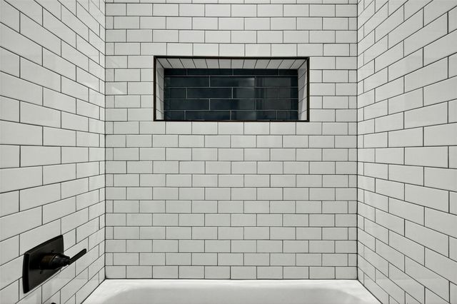 1507 S 7th Avenue, Denison, TX 75021