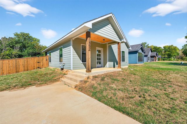 1507 S 7th Avenue, Denison, TX 75021