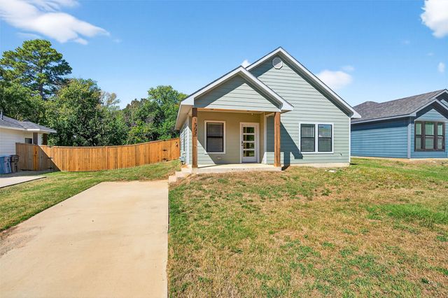 1507 S 7th Avenue, Denison, TX 75021