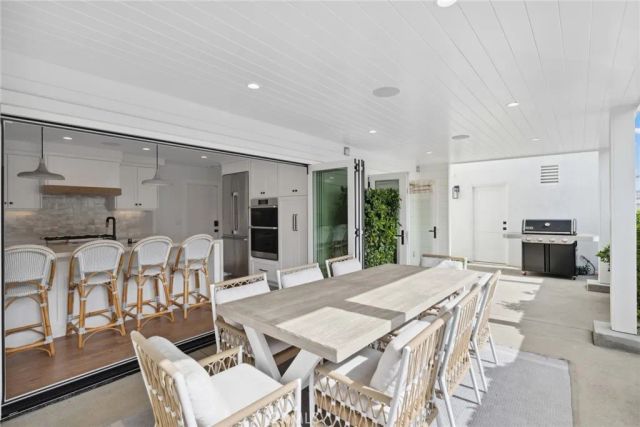 300 Coral Avenue, Newport Beach, CA 92662