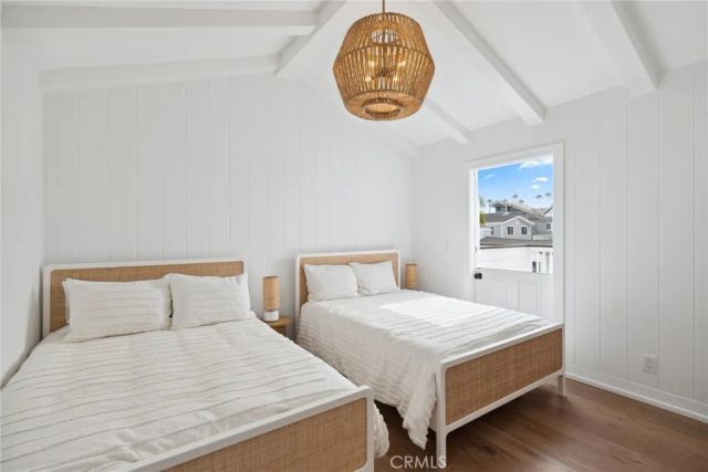 300 Coral Avenue, Newport Beach, CA 92662