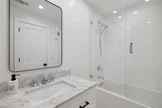 300 Coral Avenue, Newport Beach, CA 92662