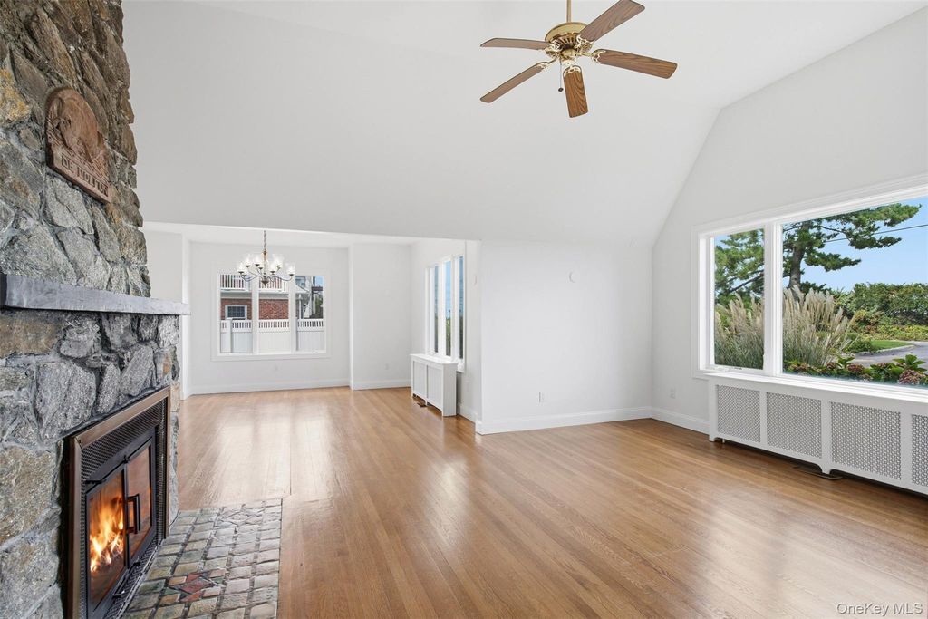 391 Asharoken Avenue, Northport, NY 11768 — photo 5