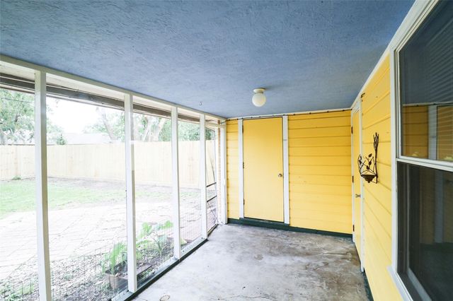 4513 Nina Lee Lane, Houston, TX 77092