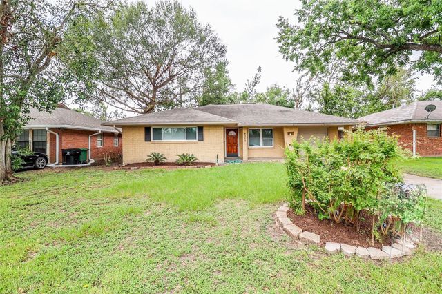 4513 Nina Lee Lane, Houston, TX 77092