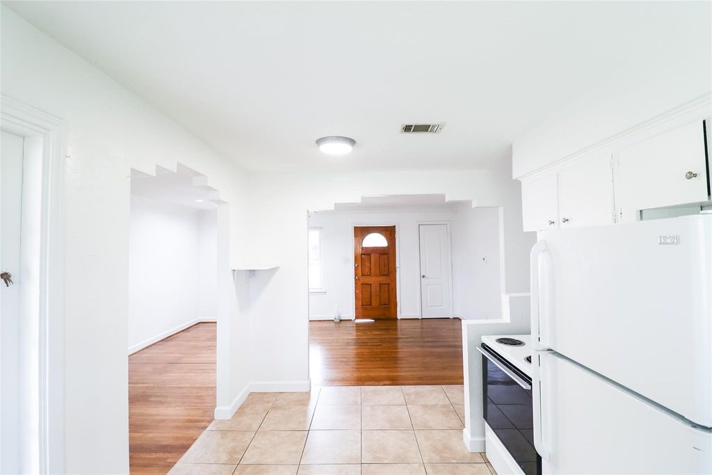 4513 Nina Lee Lane, Houston, TX 77092