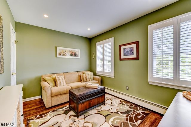 149 Flocktown Rd, Washington Twp., NJ 07853