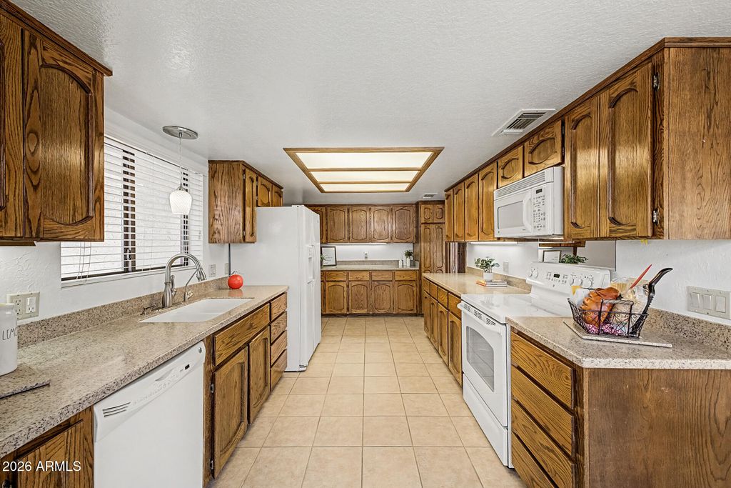 9337 N 111TH Drive, Sun City, AZ 85351 — photo 4