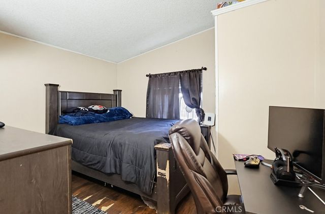 7101 Rosecrans E 84, Paramount, CA 90723