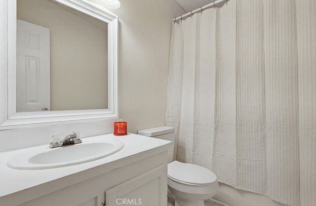 7101 Rosecrans E 84, Paramount, CA 90723