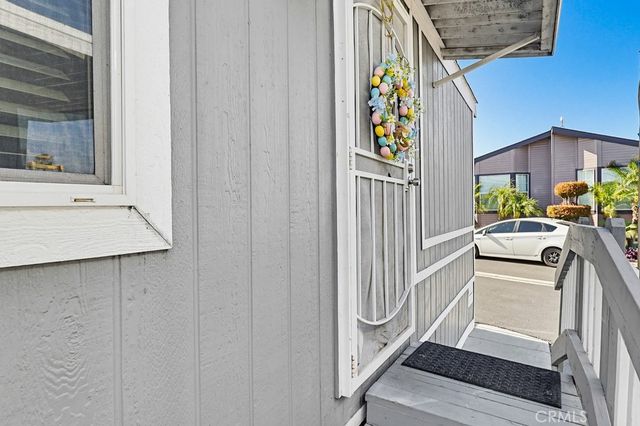 7101 Rosecrans E 84, Paramount, CA 90723