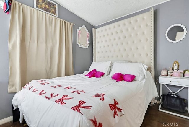 7101 Rosecrans E 84, Paramount, CA 90723
