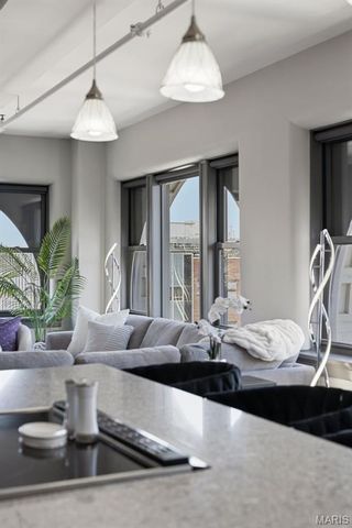 915 Olive Street 1403, St Louis, MO 63101