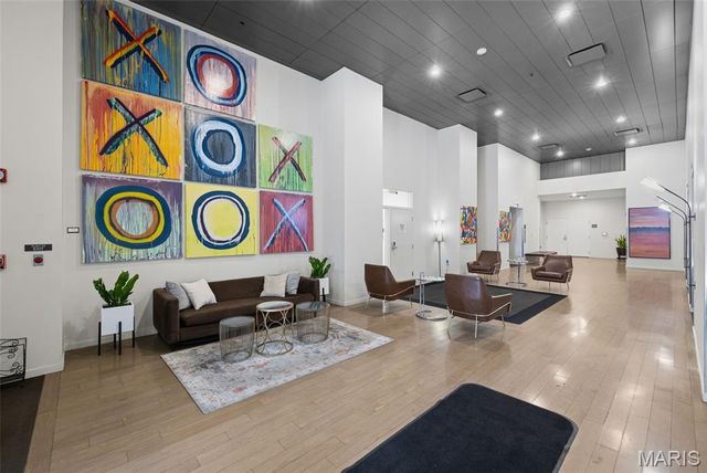 915 Olive Street 1403, St Louis, MO 63101