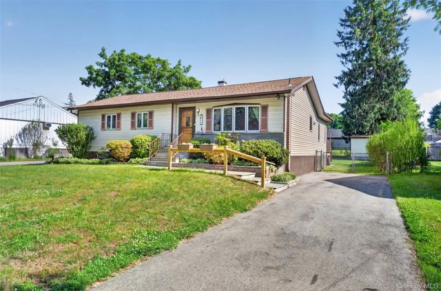 20 Glen Drive, Wappingers Falls, NY 12590