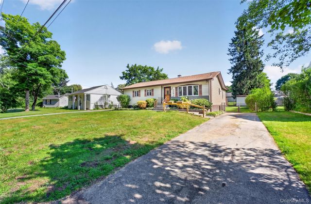 20 Glen Drive, Wappingers Falls, NY 12590