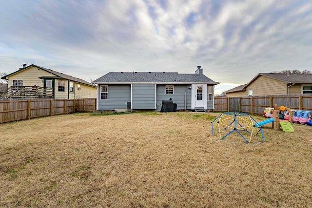 5018 E 27th St N, Wichita, KS 67220