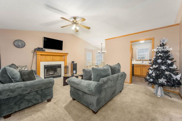 5018 E 27th St N, Wichita, KS 67220