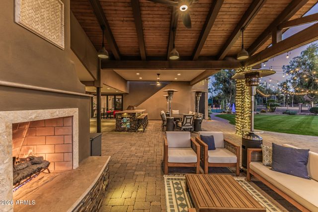 5821 E CACTUS Road, Scottsdale, AZ 85254