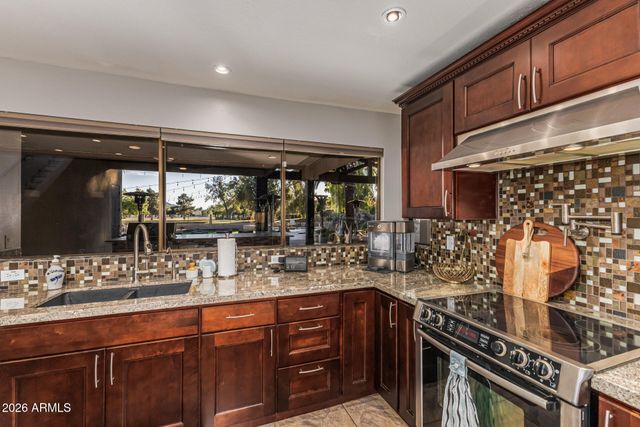 5821 E CACTUS Road, Scottsdale, AZ 85254