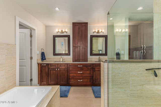 5821 E CACTUS Road, Scottsdale, AZ 85254