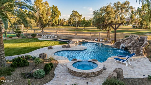 5821 E CACTUS Road, Scottsdale, AZ 85254