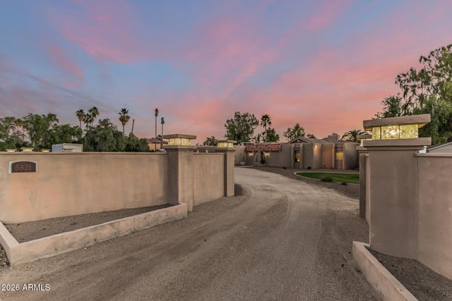 5821 E CACTUS Road, Scottsdale, AZ 85254