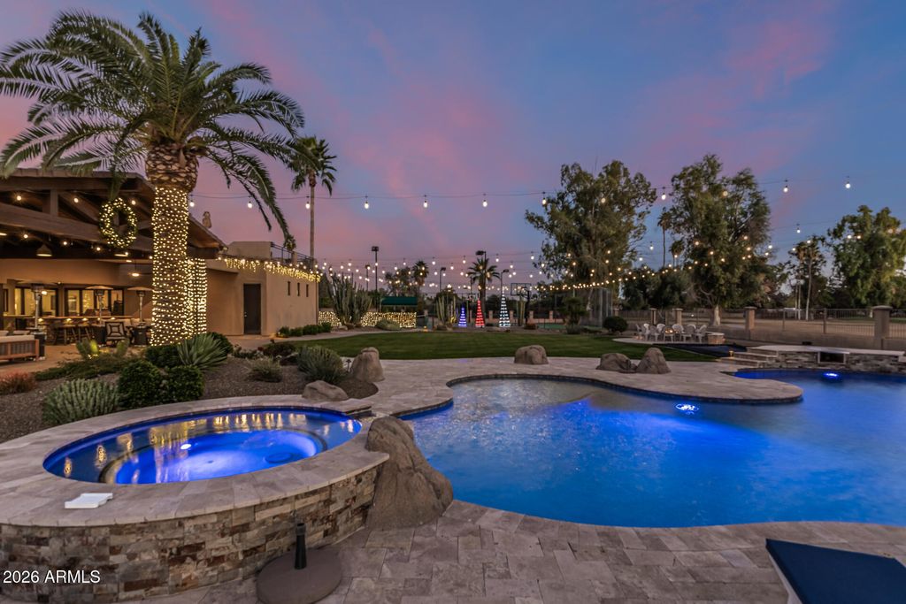 5821 E CACTUS Road, Scottsdale, AZ 85254