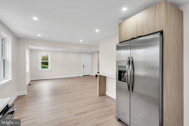 37 WASHINGTON AVE, Berlin, NJ 08009