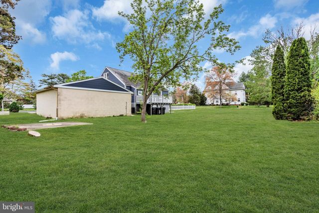 37 WASHINGTON AVE, Berlin, NJ 08009