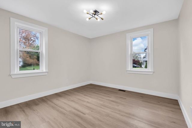 37 WASHINGTON AVE, Berlin, NJ 08009