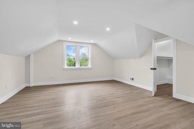 37 WASHINGTON AVE, Berlin, NJ 08009