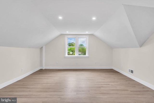 37 WASHINGTON AVE, Berlin, NJ 08009