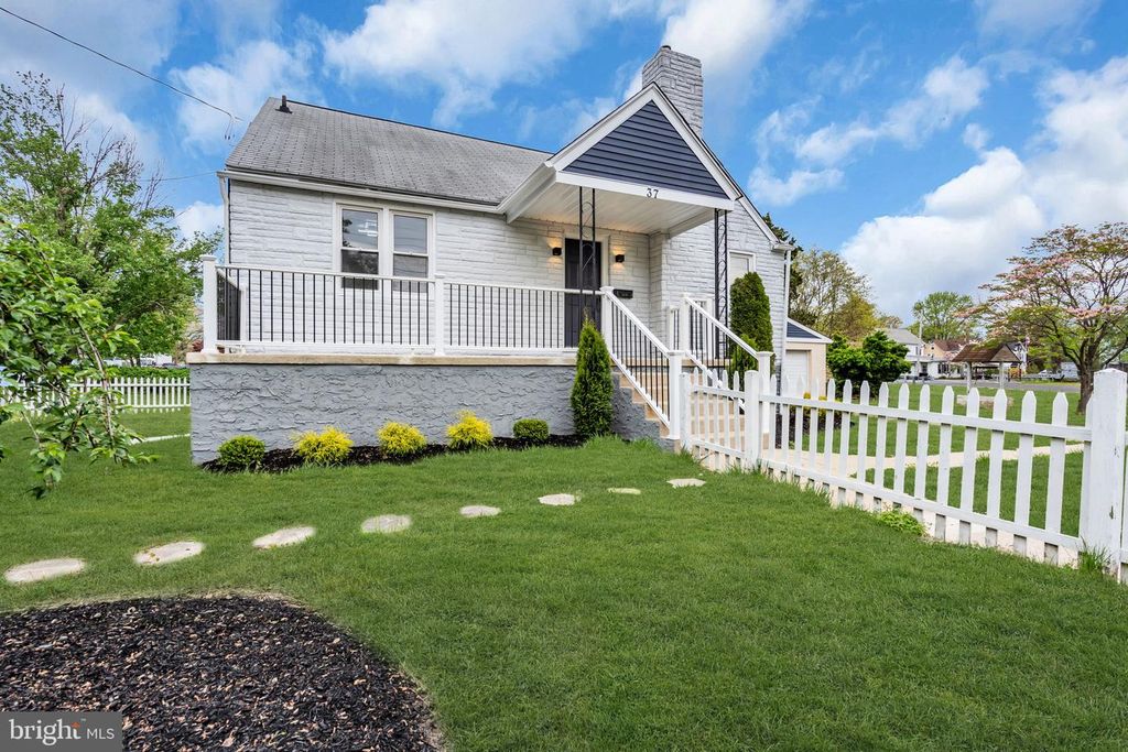 37 WASHINGTON AVE, Berlin, NJ 08009