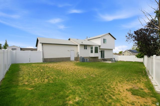3867 S DITSIE DR, Magna, UT 84044