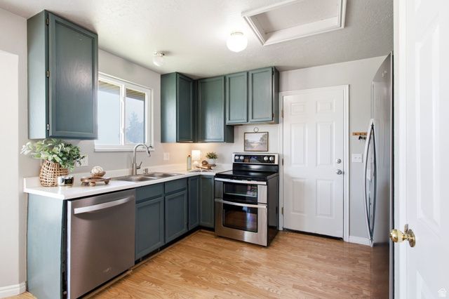 3867 S DITSIE DR, Magna, UT 84044
