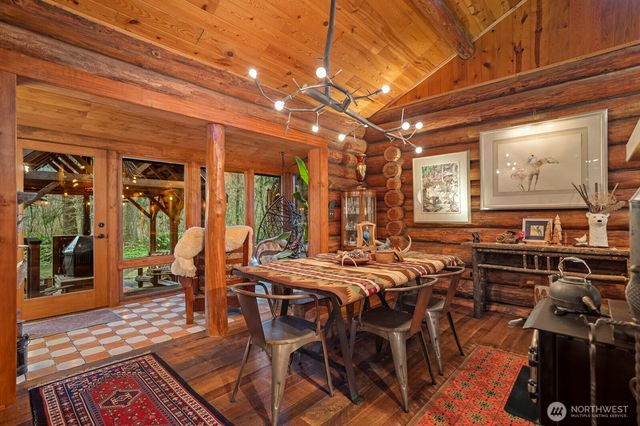 18904 233rd Avenue NE, Woodinville, WA 98077