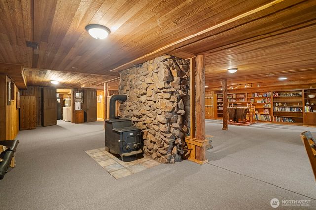18904 233rd Avenue NE, Woodinville, WA 98077