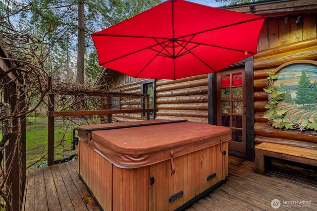 18904 233rd Avenue NE, Woodinville, WA 98077