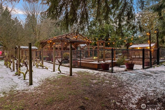 18904 233rd Avenue NE, Woodinville, WA 98077