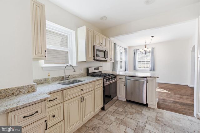 3225 CHESTNUT ST NE, Washington, DC 20018