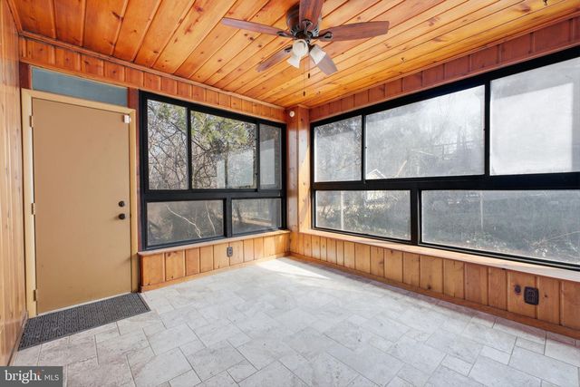 3225 CHESTNUT ST NE, Washington, DC 20018