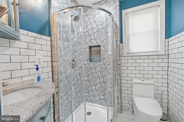 3225 CHESTNUT ST NE, Washington, DC 20018