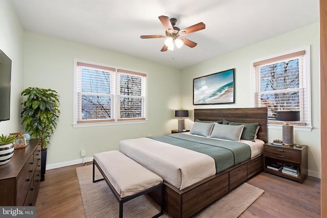 3225 CHESTNUT ST NE, Washington, DC 20018